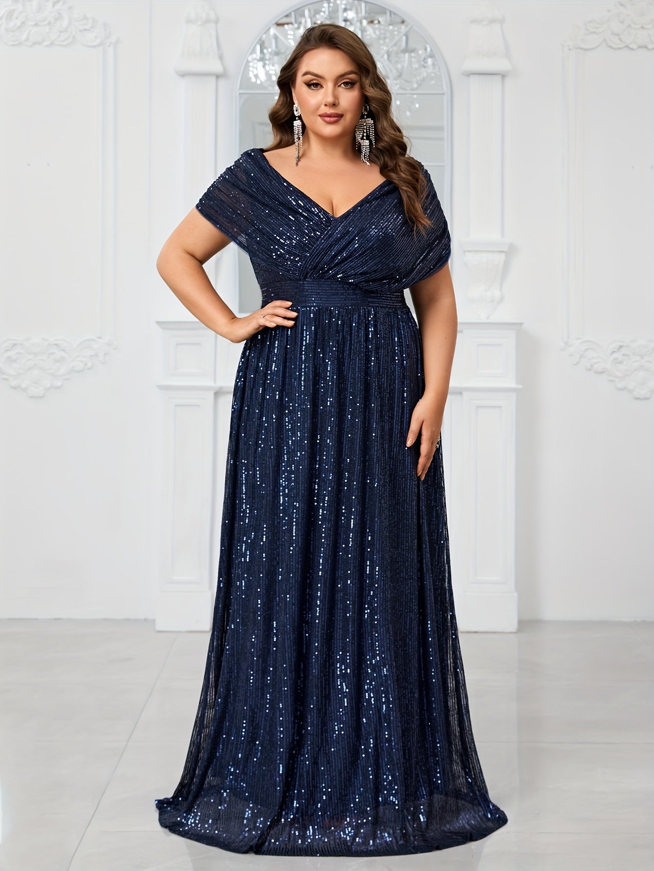 Plus Size Women Glittery V-Neck Capelet Short Sleeve Evening Dress for Weddings