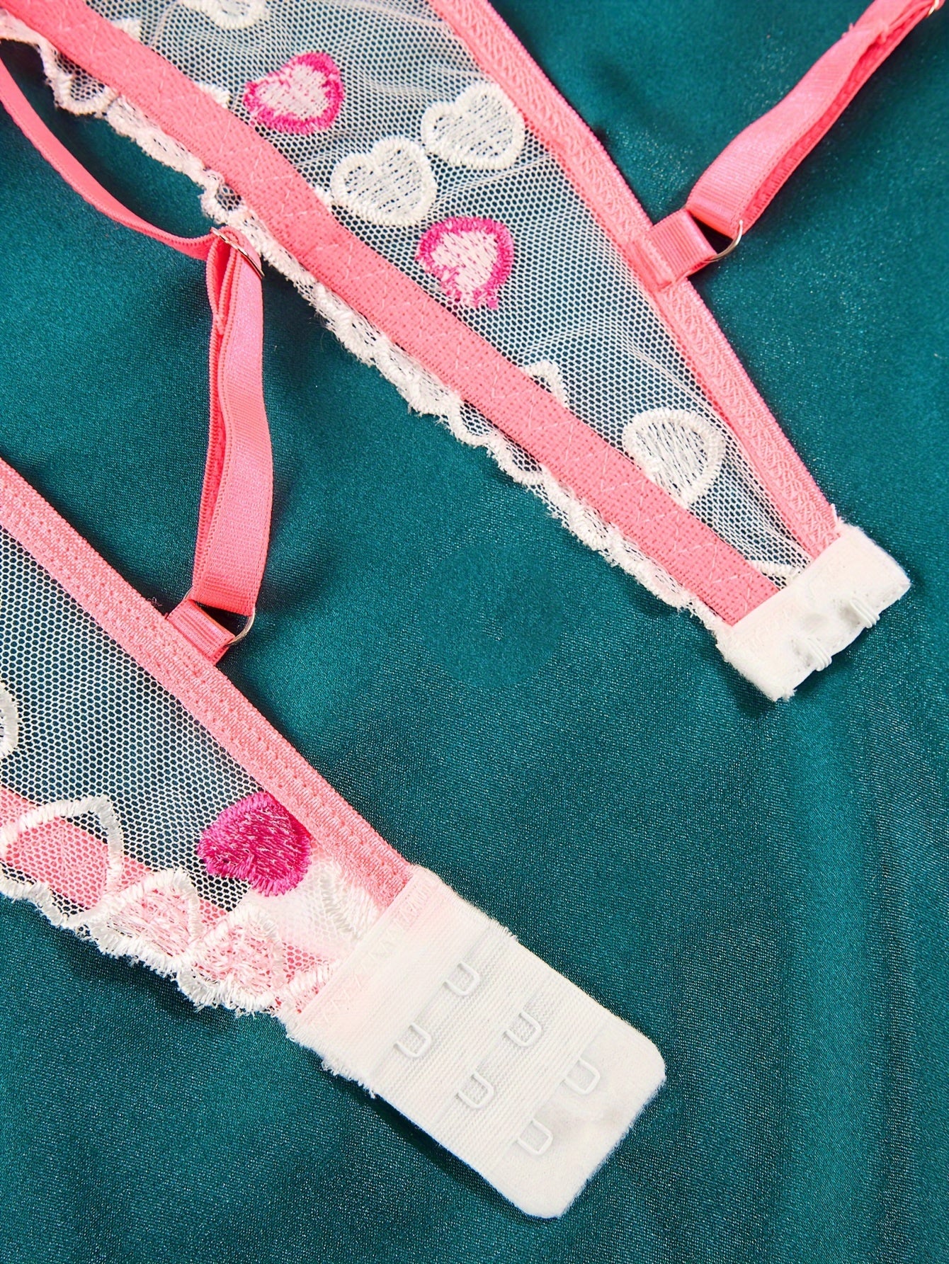 Ichki kiyim to'plami