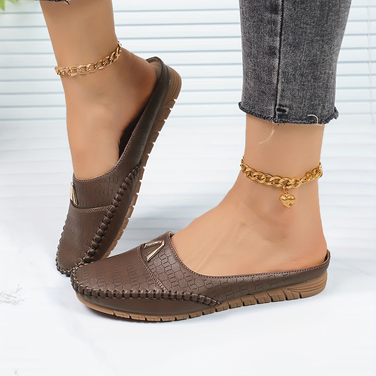 Women's Slip-On Mules Lightweight Flat Shoes with Metal Buckle