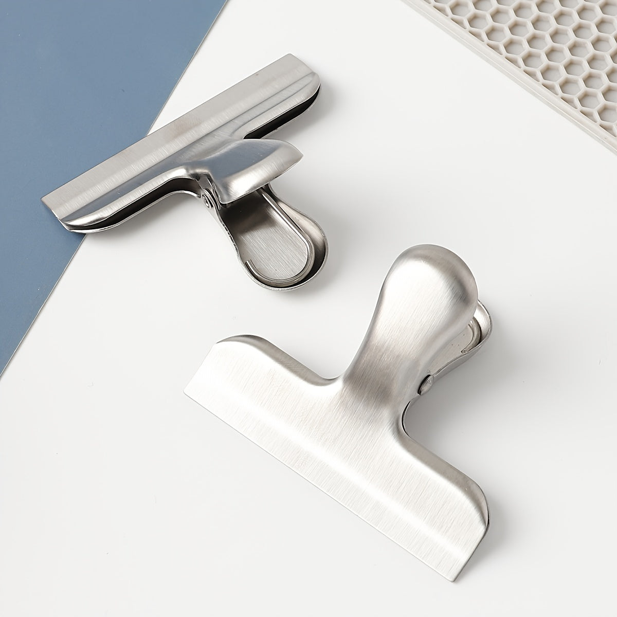 Stainless Steel T-Shaped Food and Snack Clip Moisture-Resistant Kitchen Gadget