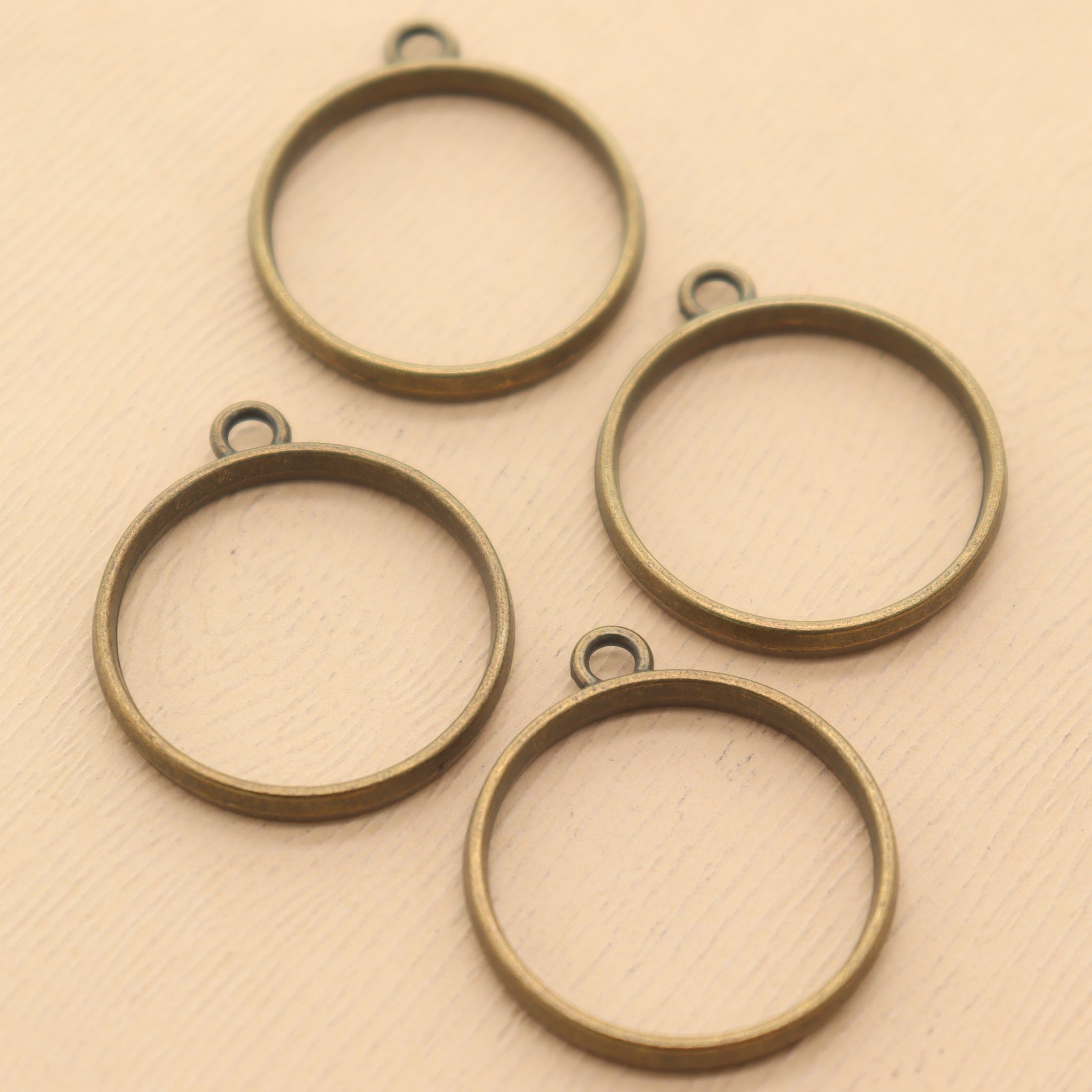 Jewelry Making Kit with 30 Alloy Drop Pendants for Necklaces Bracelets Earrings