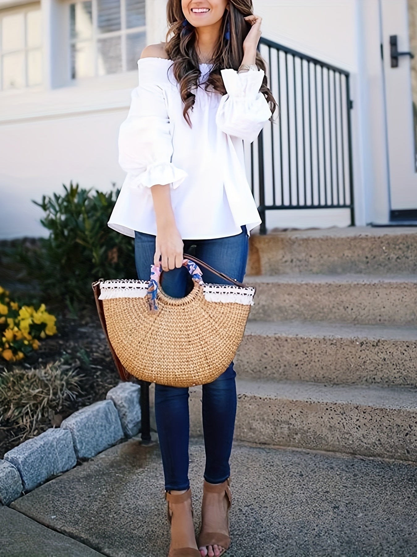 Yelka ochiq bluzka, bog'ichli orqa qismi, to'rtburchakli yarmi yenglar, bahor va yoz uchun mukammal, katta o'lchamdagi ayollar kiyimlari.