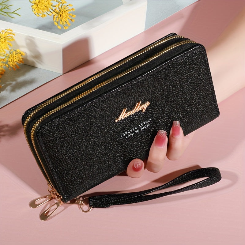 Элегантный клатч-кошелек с узором из личи, с 8 слотами для карт и несколькими compartments.