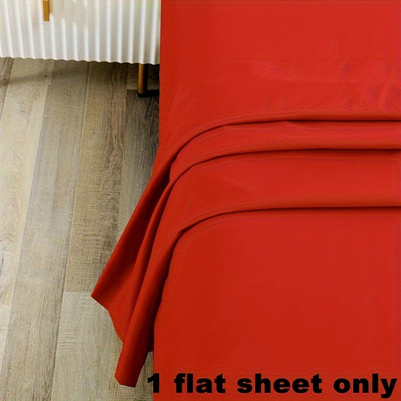 Yumshoq va hashamatli 100% mikrovoloknali tekis varaq, bir rangda va cho'tka qoplamasi bilan - Oson parvarish qilish uchun mashinada yuviladigan material, har qanday yotoqxona yoki mehmonxonaga mos keladi.