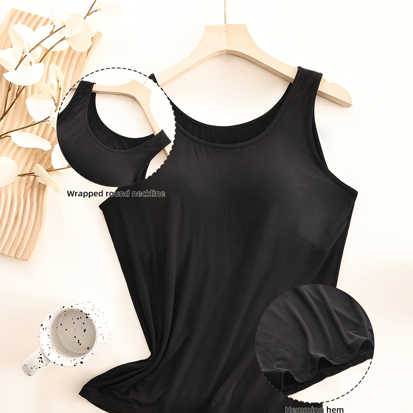 Женская майка без швов для полных с дышащей тканью и встроенным бюстгальтером