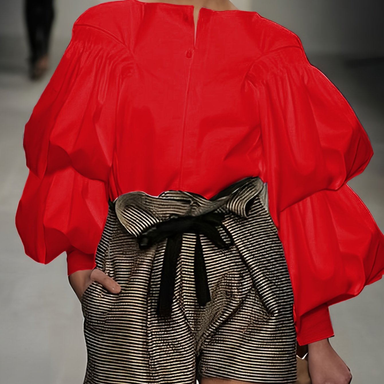 Plus Size Women's Blouse Solid Color Button Detail Spring Elegant Top