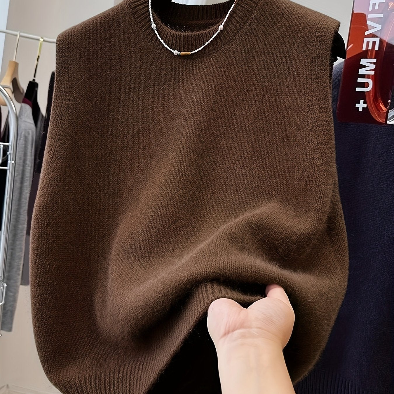 Women's Red Sleeveless Knit Vest with Crew Neck Made of Polyester for Spring and Fall