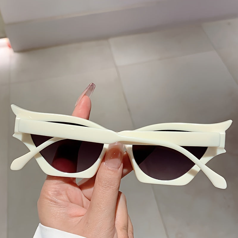 Ayollar uchun retro mushuk ko‘zoynaklar moda tendentsiyasi UV himoyasi