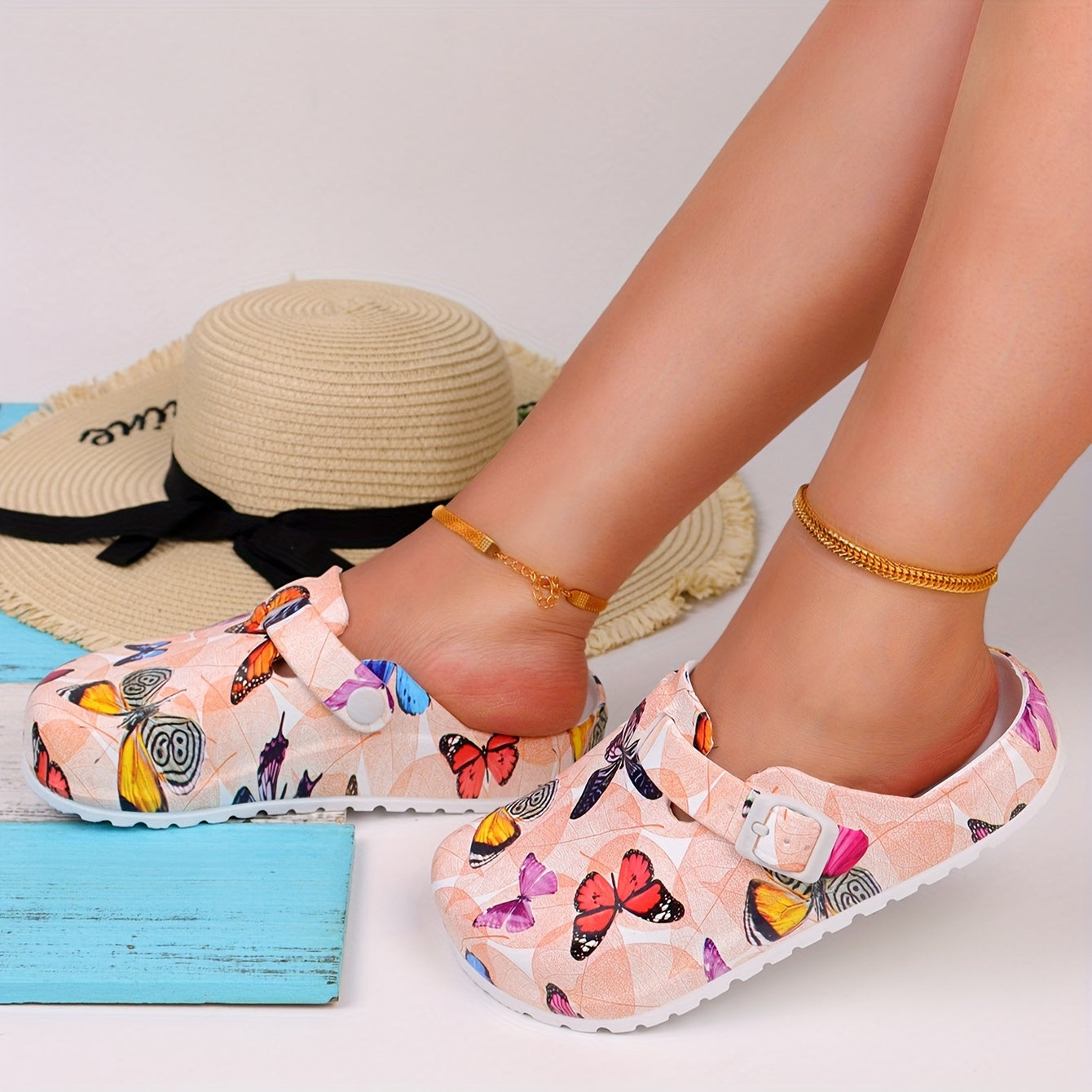 Women's Butterfly Print Garden Clogs Lightweight Slip-On Mules
