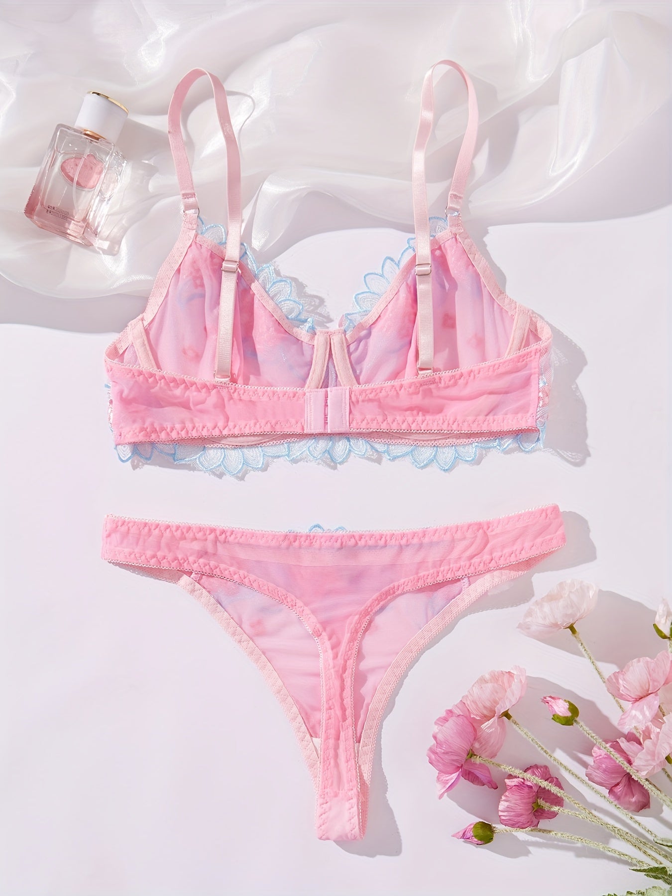 Women's Floral Embroidery Lingerie Set with Bow Decor Bra and Thong