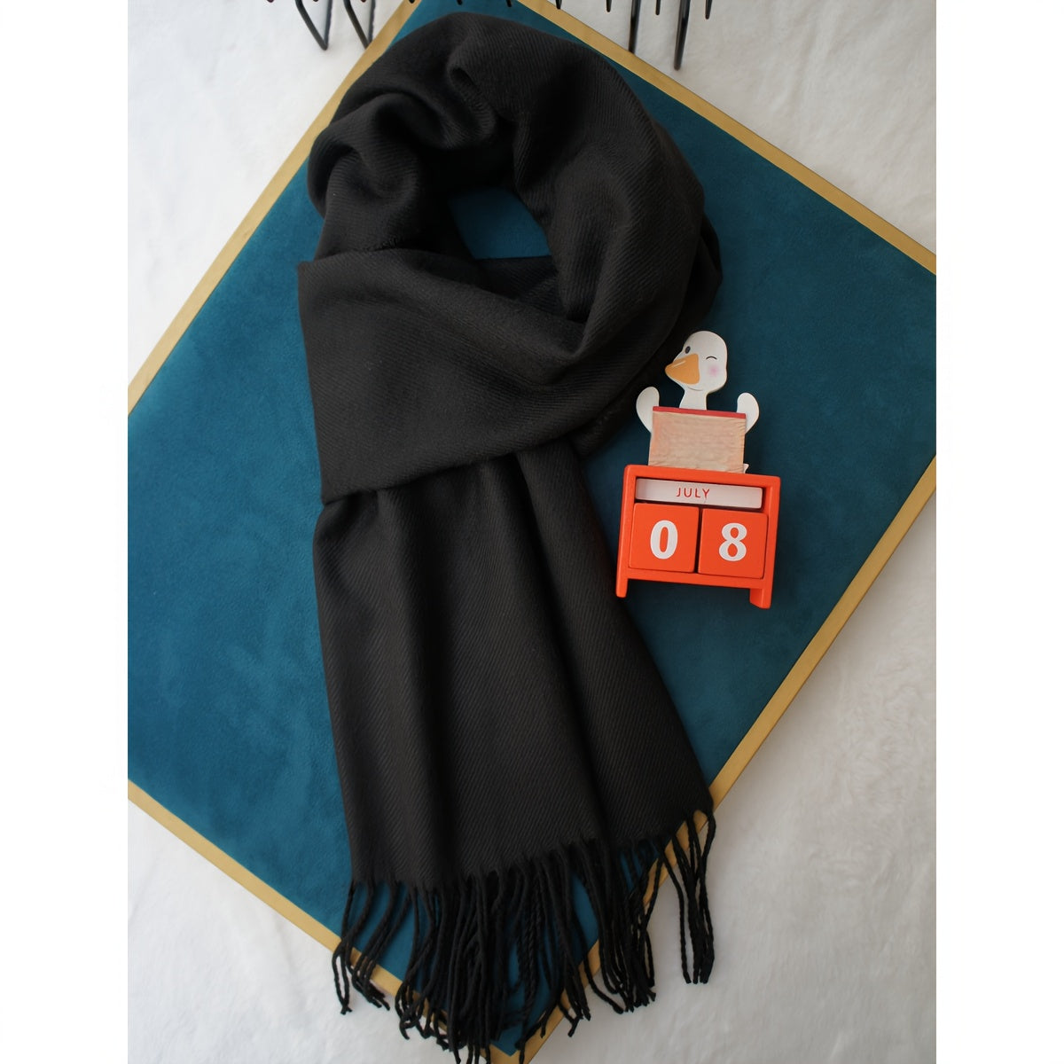 Bufanda de poliéster de color sólido para hombre y mujer para otoño e invierno con detalle de flecos