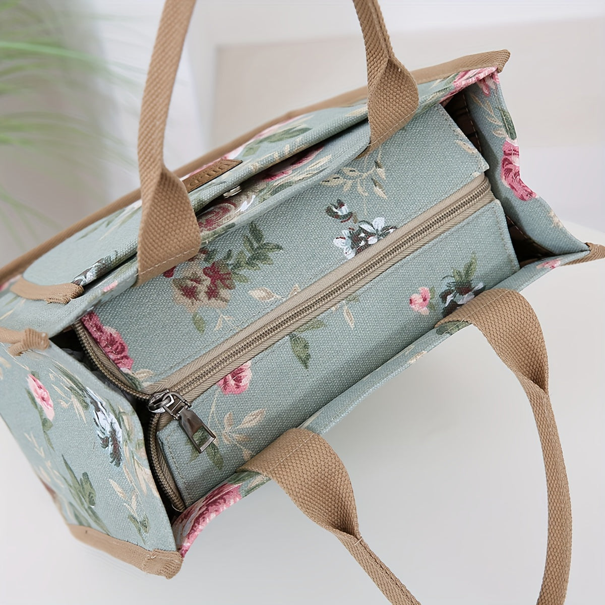 Insulated Canvas Lunch Bag with Floral Print, Large Capacity, Reusable