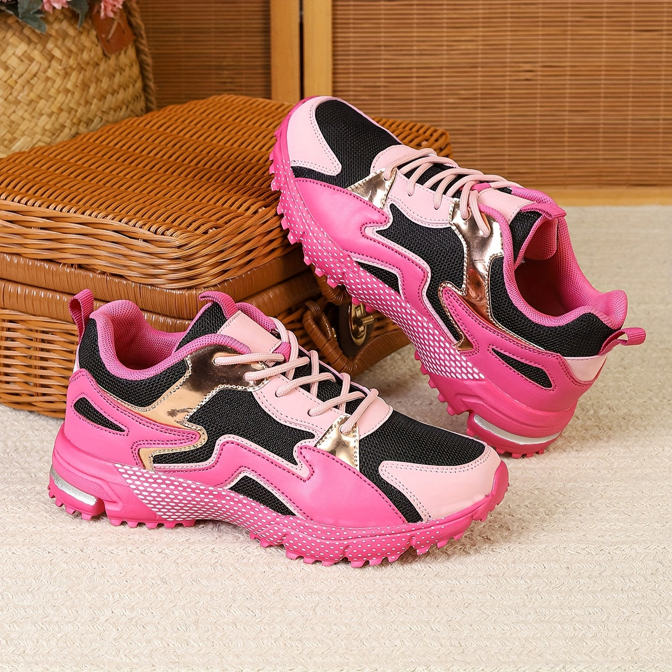 Women's Geometric Pattern Casual Sneakers Sequin Accents Pink Black Low-Top Shoes