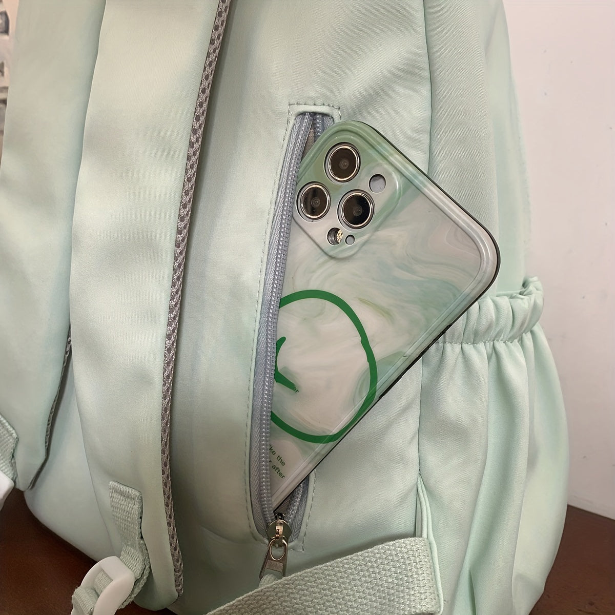 Lightweight Casual Backpack for High School Students Nylon Zipper Closure Black