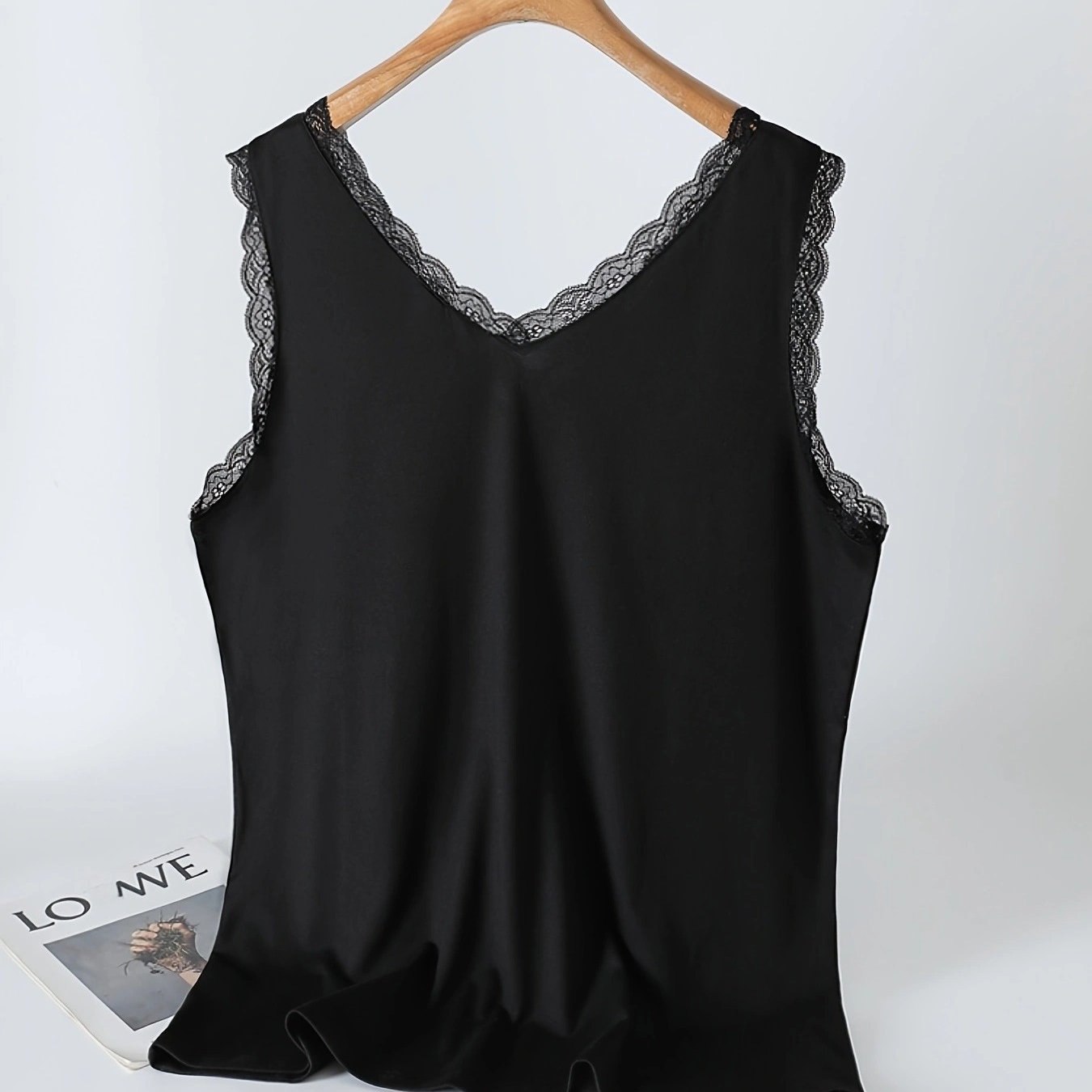 Chaleco versátil para mujer de tallas grandes con costura de encaje en contraste