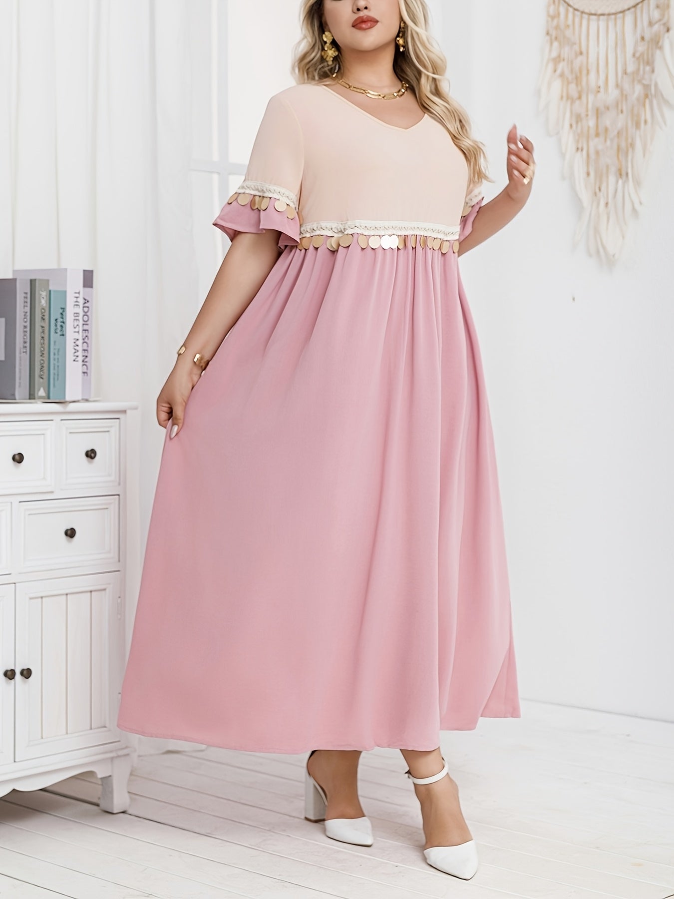 Plus Size Women’s Yellow Maxi Dress with V-Neck and Tassel Details