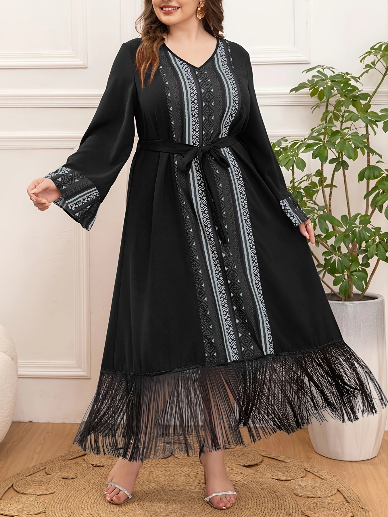 Women's Plus Size Tassel V-Neck Dress for Middle Eastern Style