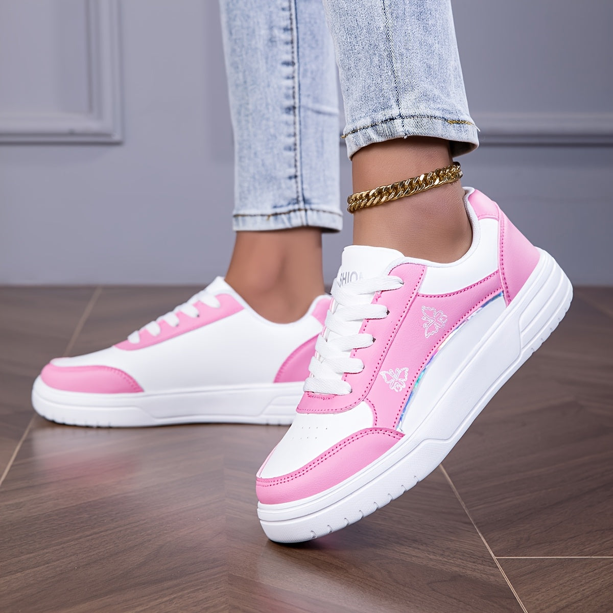 Women's Casual White Low-Top Sneakers with Gold Accents