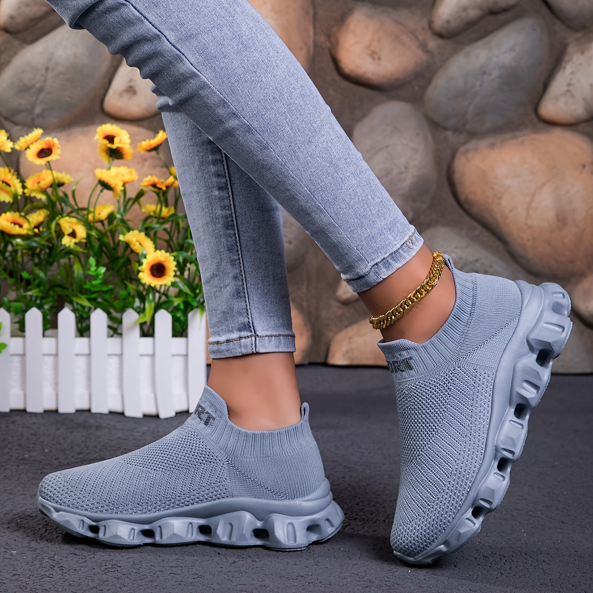 Women's Breathable Knitted Fabric Slip-On Sneakers Casual Athletic Shoes