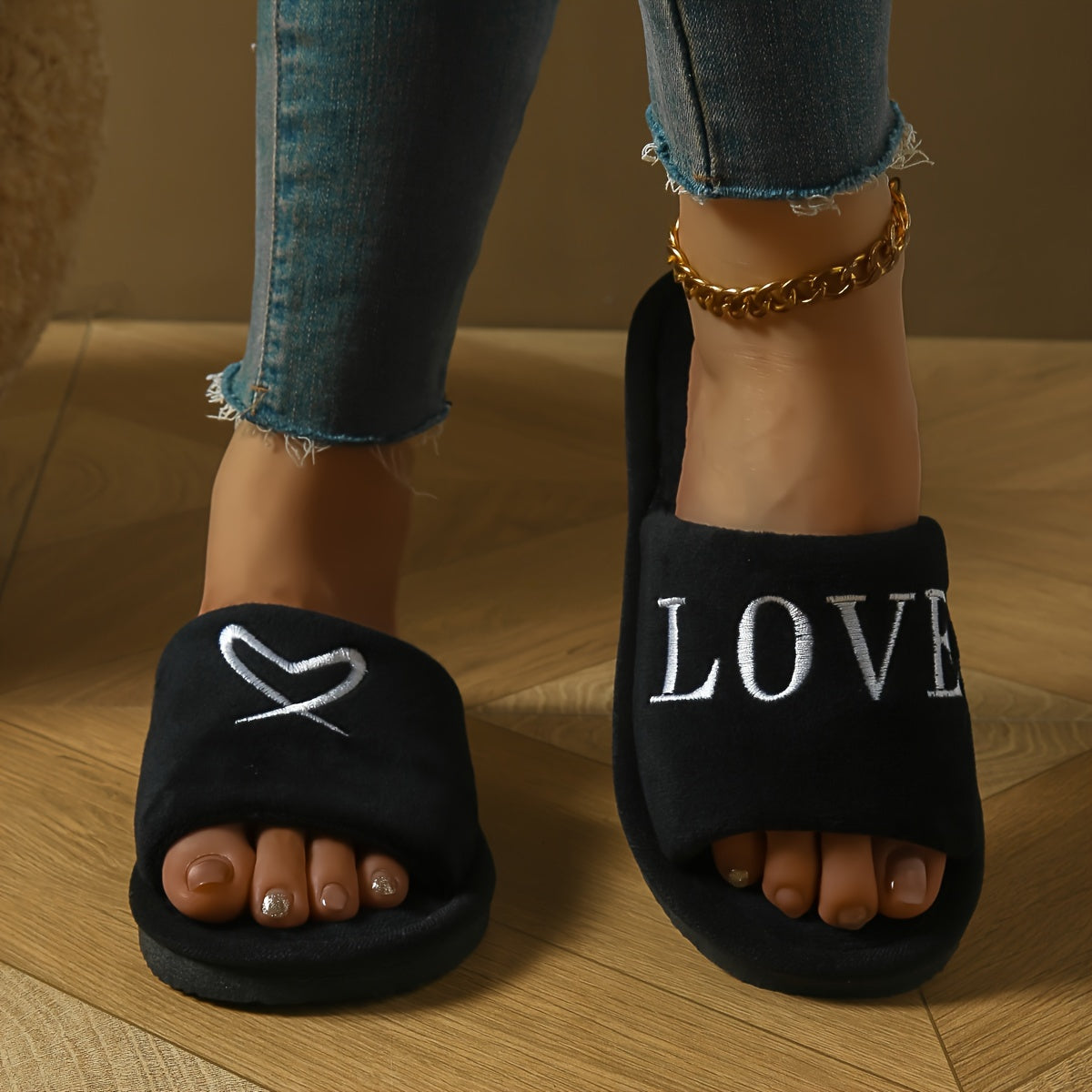 Women's Plush Slippers Soft Warm Indoor House Shoes Black White Heart