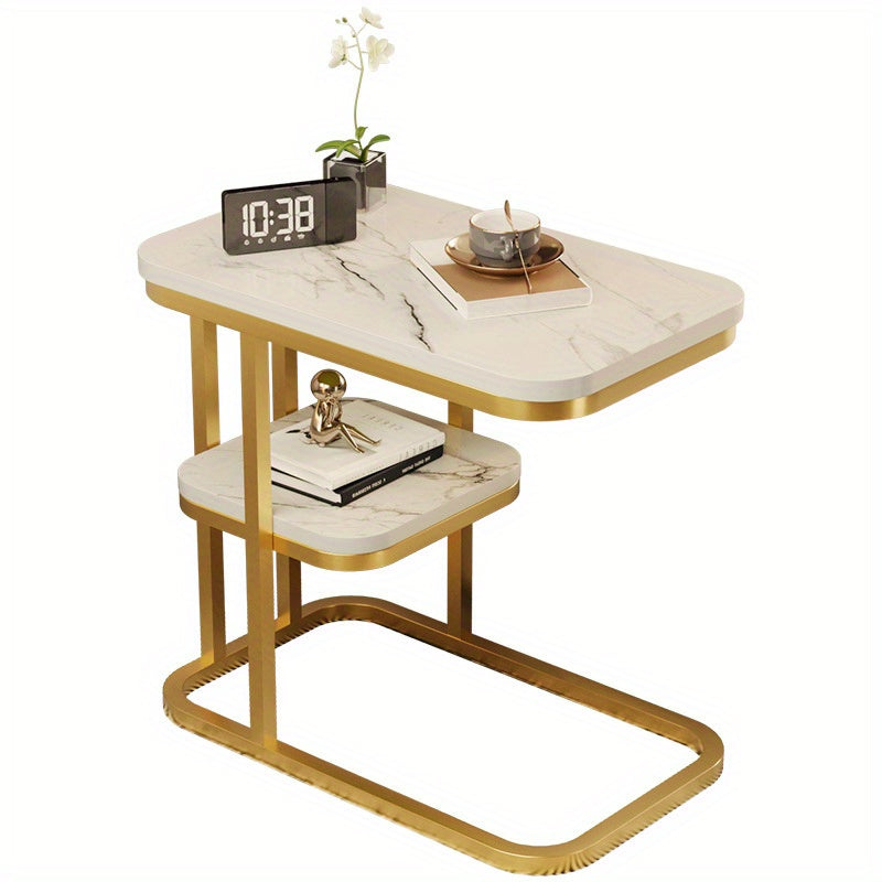 Balkon yoki divan yonida saqlash joyi bilan hashamatli burchak stoli.