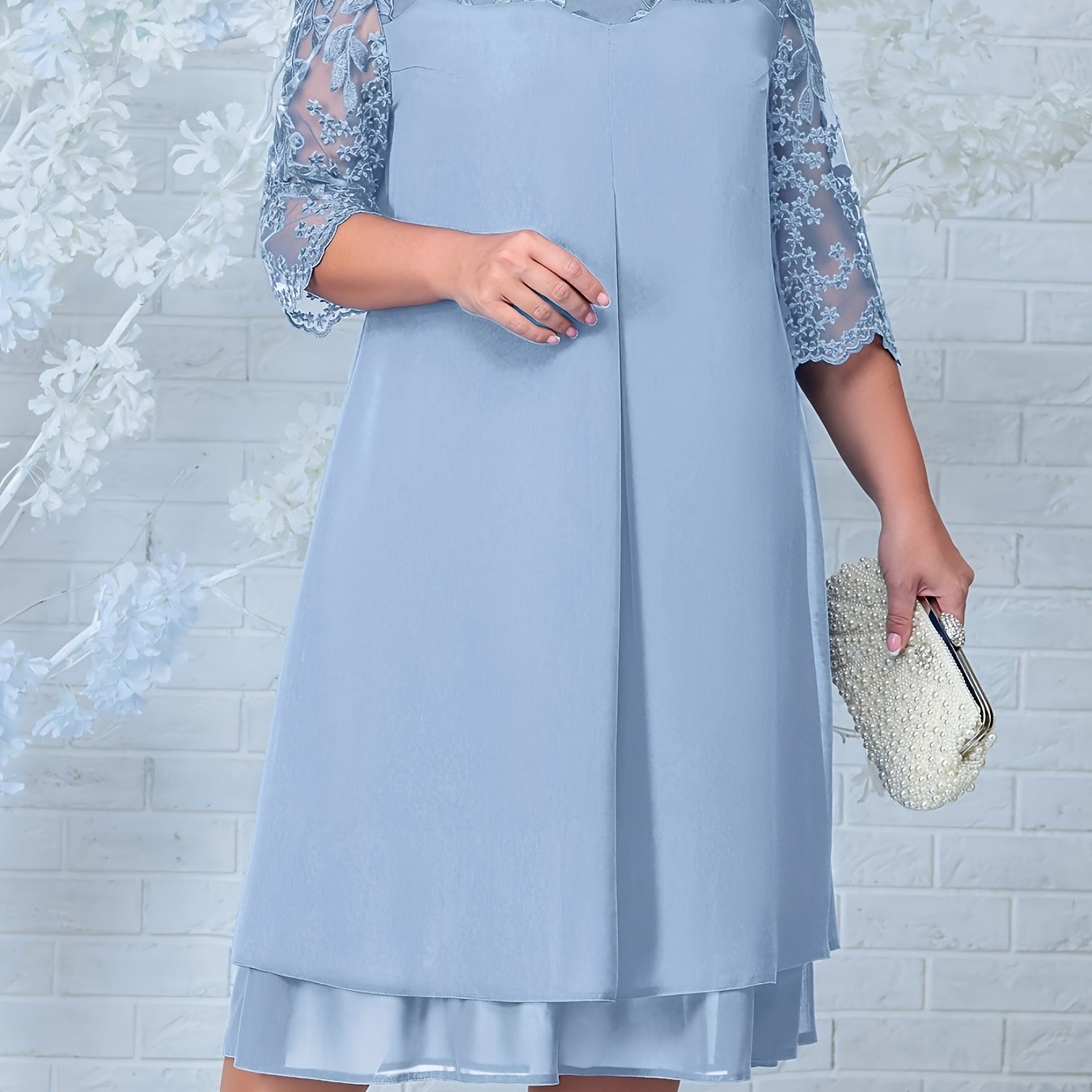 Plus Size Mother of the Bride Dress with Embroidered Chiffon Patchwork and Round Neck