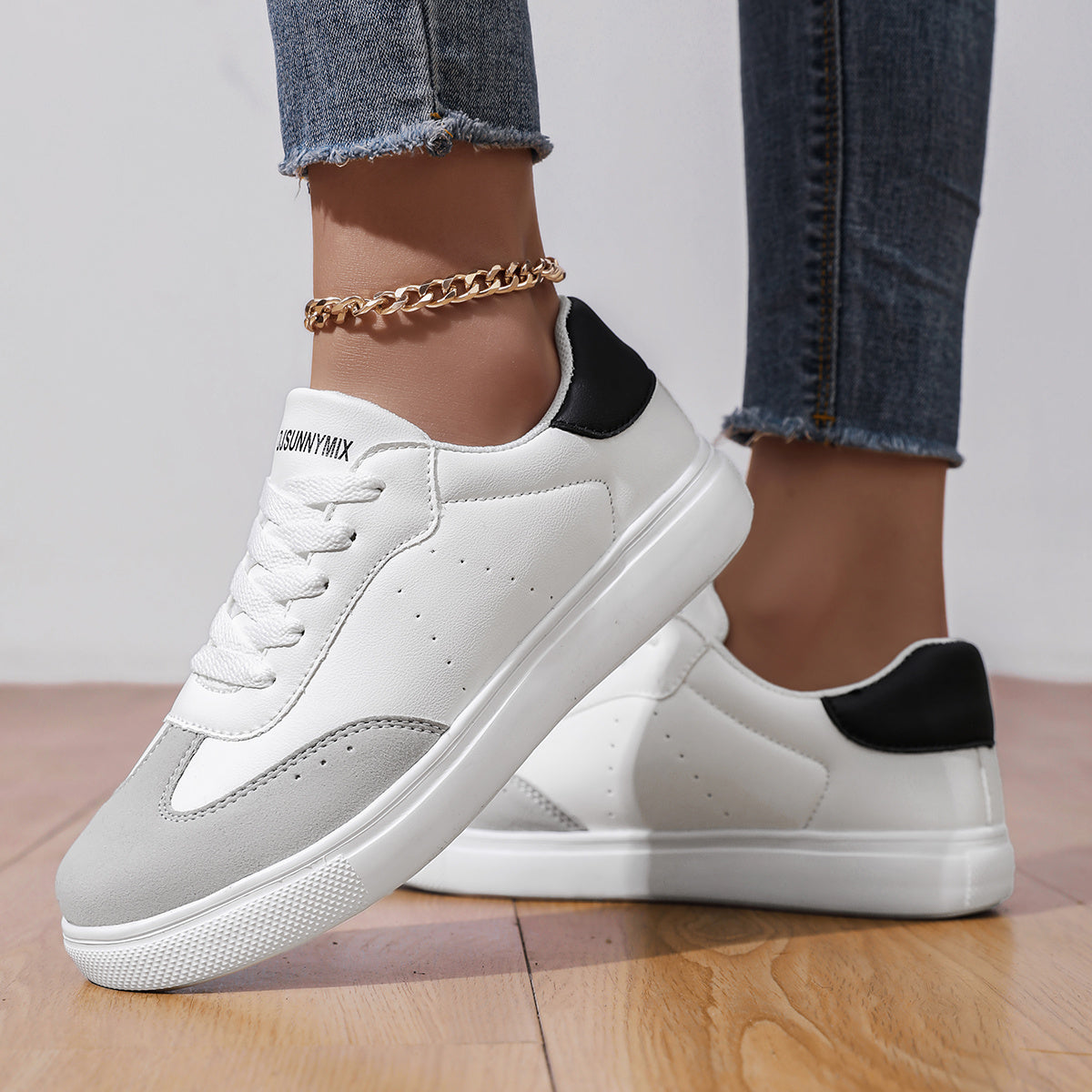 Women's Casual Canvas Sneakers Low Top Lace-Up Comfortable Walking Shoes