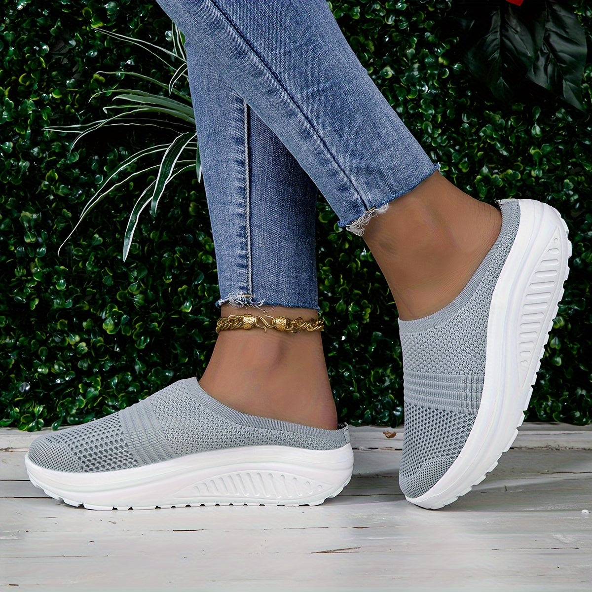 Ayollar uchun nafas oluvchi mato slip-on shlyapki, kundalik va barcha mavsum uchun poyabzal