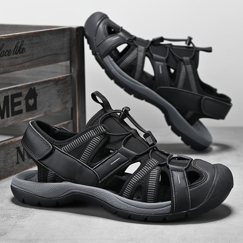 Barmoqni yopadigan erkaklar sandallari, tasmali, nafas oladigan, sirpanmaydigan kauchuk taglik, yozda plyaj va suv faoliyatlari uchun chidamli.