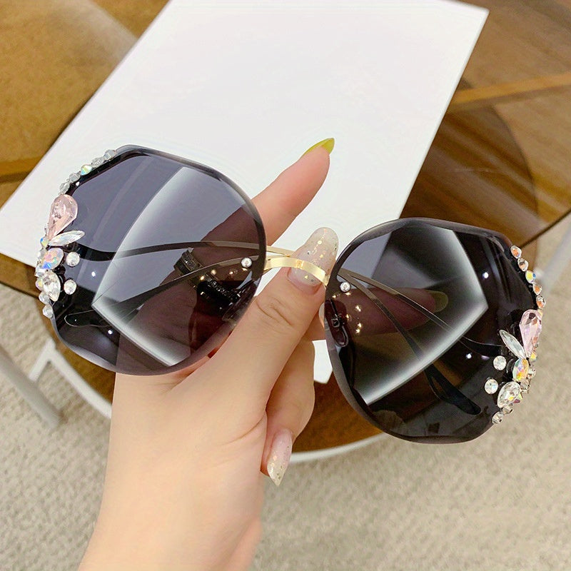 Women's Rimless Sunglasses with Rhinestones, Round Gradient Lens for Summer Beach Travel