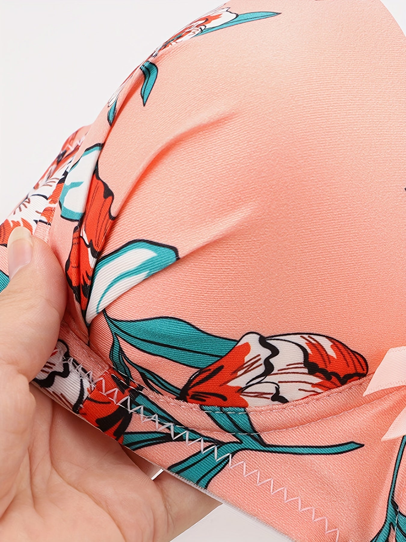 Women’s Color Block Lace Lingerie Set with Bra and Panties