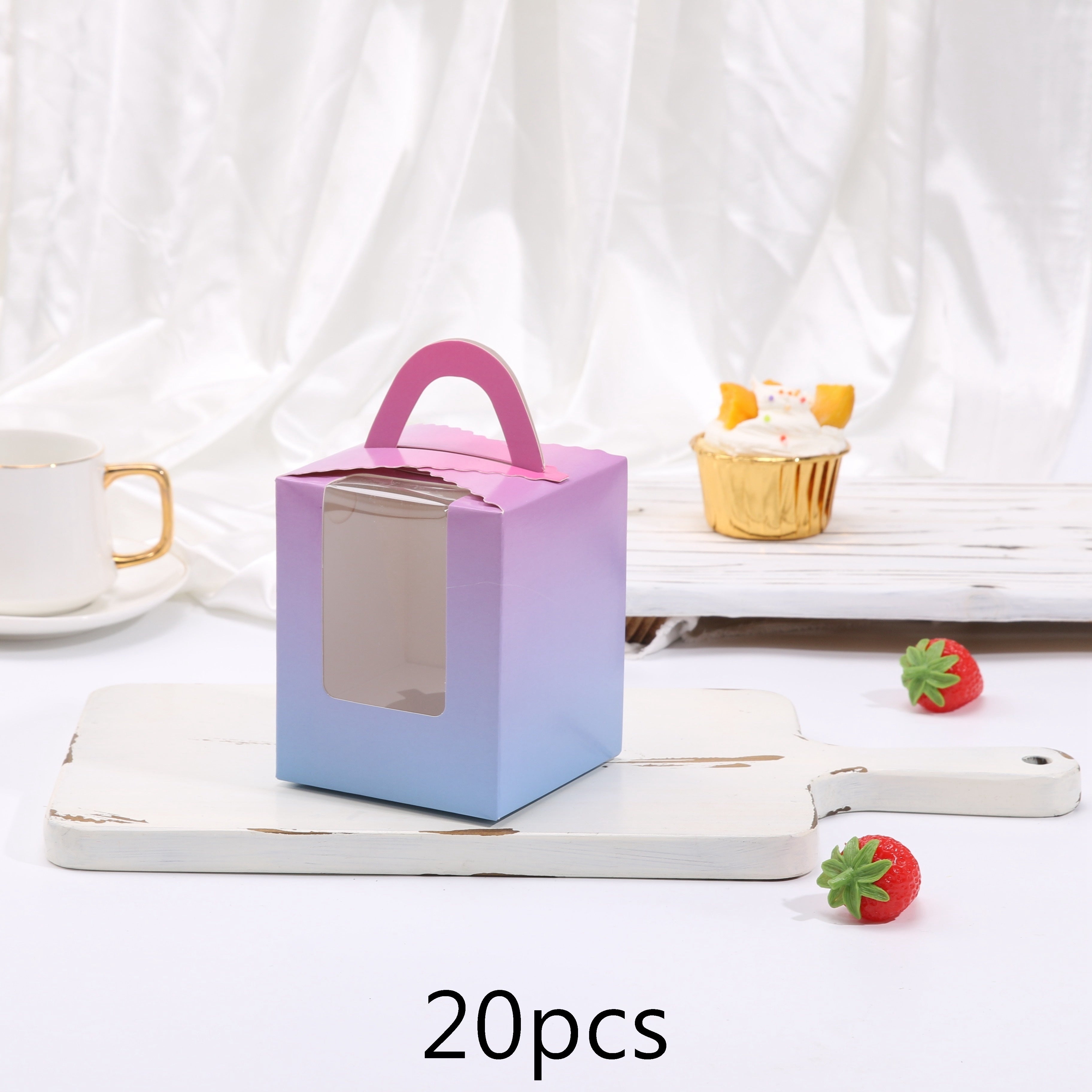 Bir marta ishlatiladigan yumaloq desertli tuxumli tort qutisi, 1 dona qo'lda ishlangan keks yoki keksni qadoqlash uchun juda mos keladi. Partiyalarda pishirish yoki xizmat qilish uchun ideal.