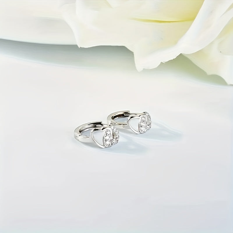 S925 Silver Gippoallergenik Ikki Bo'sh Sevgi Dizayni Halqa Sirg'alar, Zirconia Bezaklari Bilan Nafis va Hashamatli Usul, Sanalar Tungi Uchun Mukammal