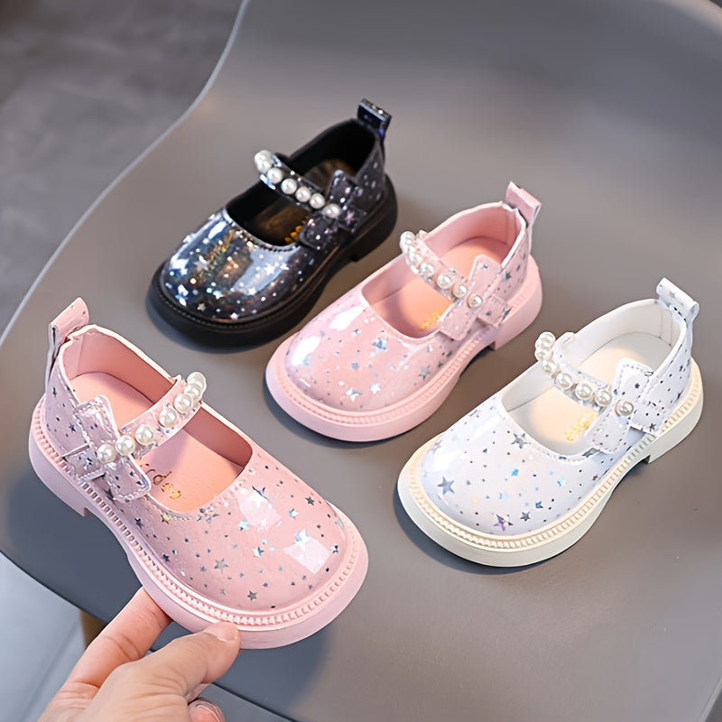 Qizlar uchun chiroyli, pushti marvarid poyabzallari, yulduz naqshli, bahor, yoz va kuzda kundalik kiyish uchun ideal.