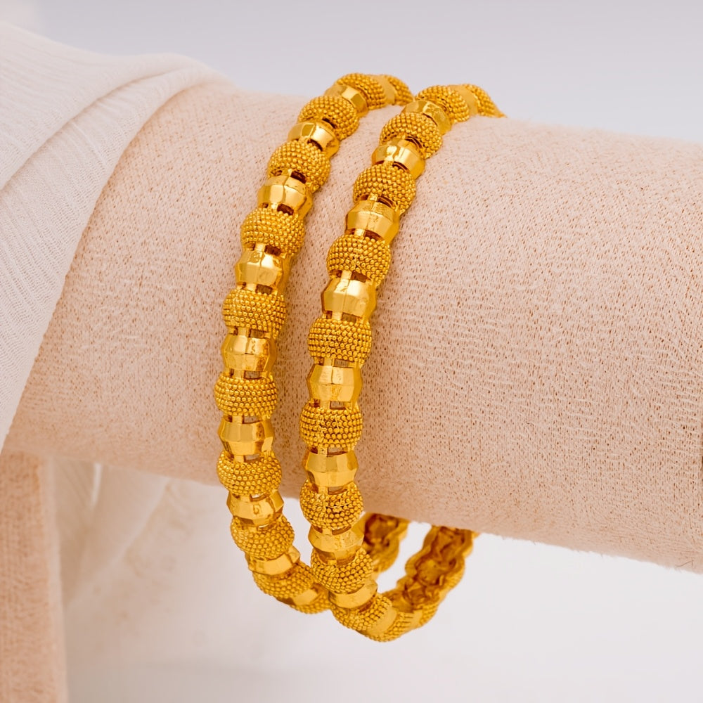 4 ta nafis va jozibador qotishma bilakuzuklar to'plami, ayollar uchun har kuni yoki to'ylar, partiyalar, musiqa festivallari va Shukronalik bayramlari kabi maxsus tadbirlarda taqish uchun mo'ljallangan zamonaviy marjonli bilakuzuklar.