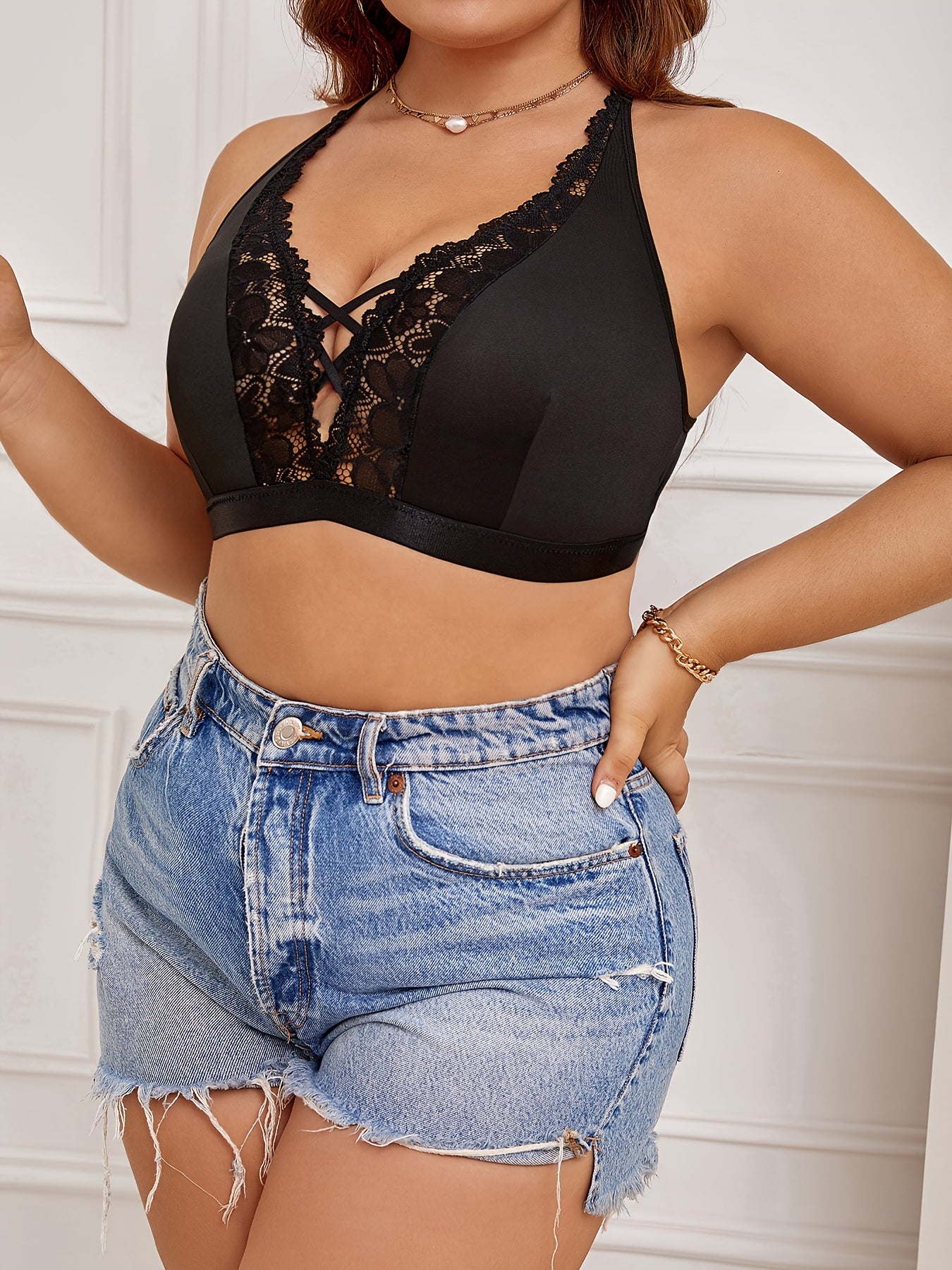 Women's Plus Size Erotic Lace Cross Strap Halter Bra with Butterfly Appliques