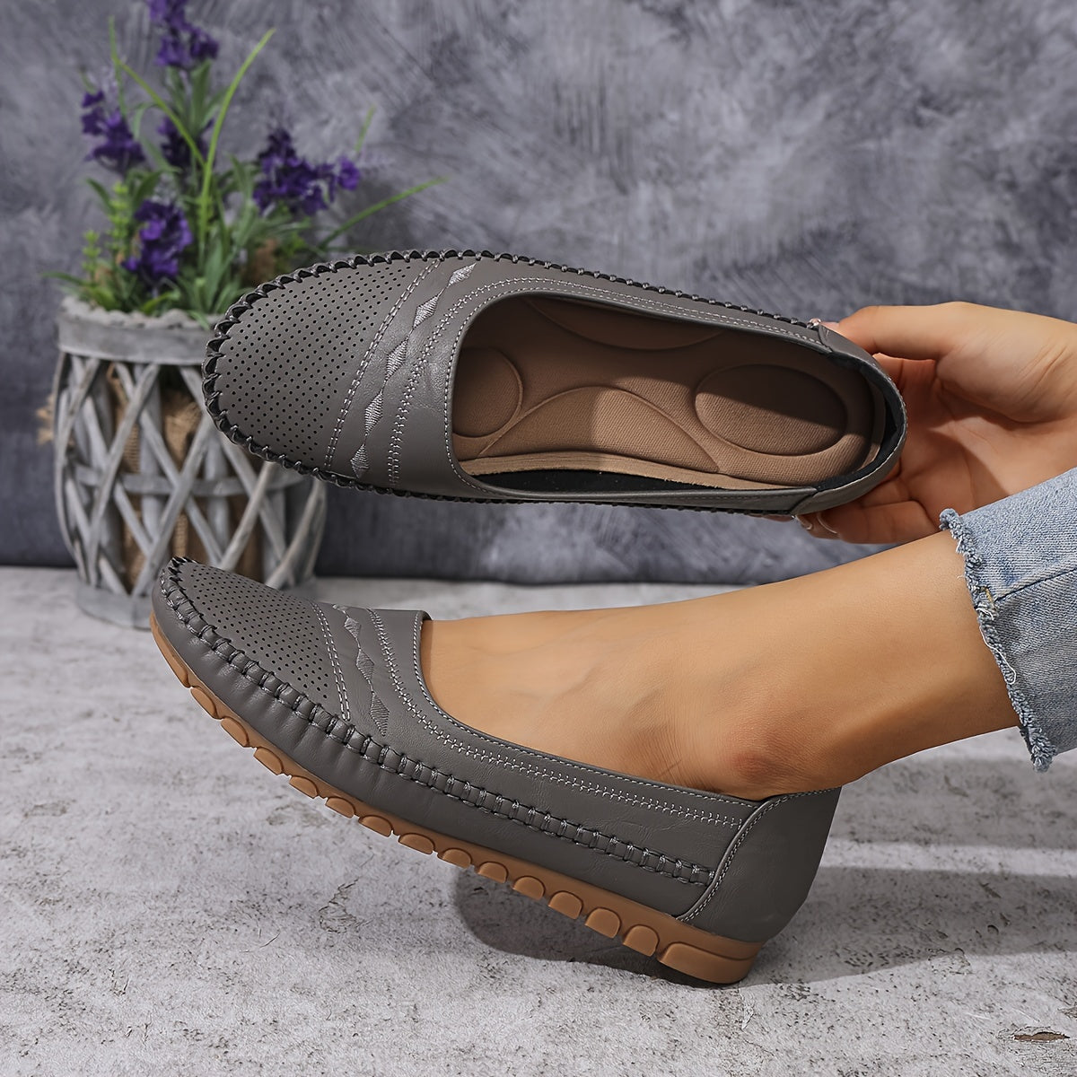 Zarif kattalar o'lchamidagi ayollar uchun loaferlar - tikuvli naqsh bilan qulay slip-on, yumshoq taglik, ko'p maqsadli rang, barcha mavsumlar uchun yengil.