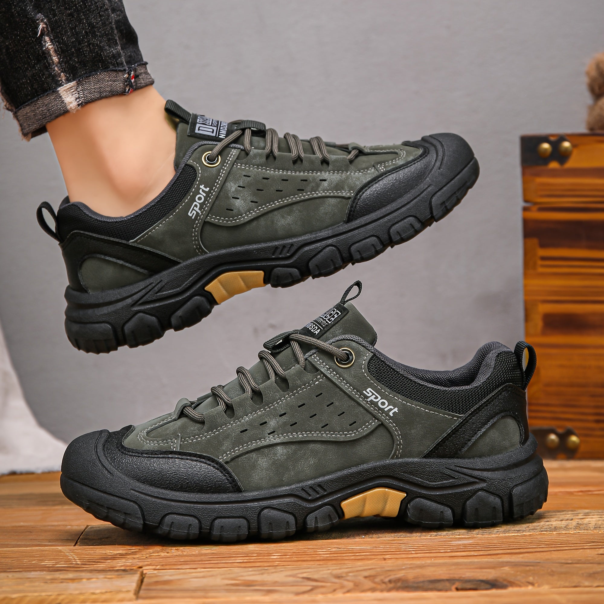 Men's Casual Shoes for Outdoor Sports and Daily Leisure Rubber Sole Low Top