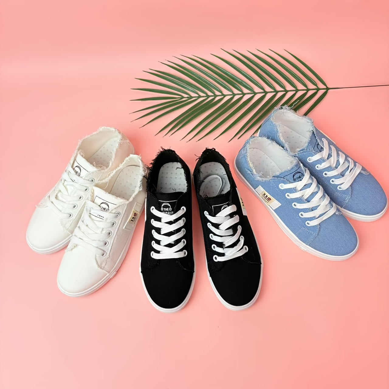 Women's Breathable Flat Shoes with Lace-Up Closure and PU Sole