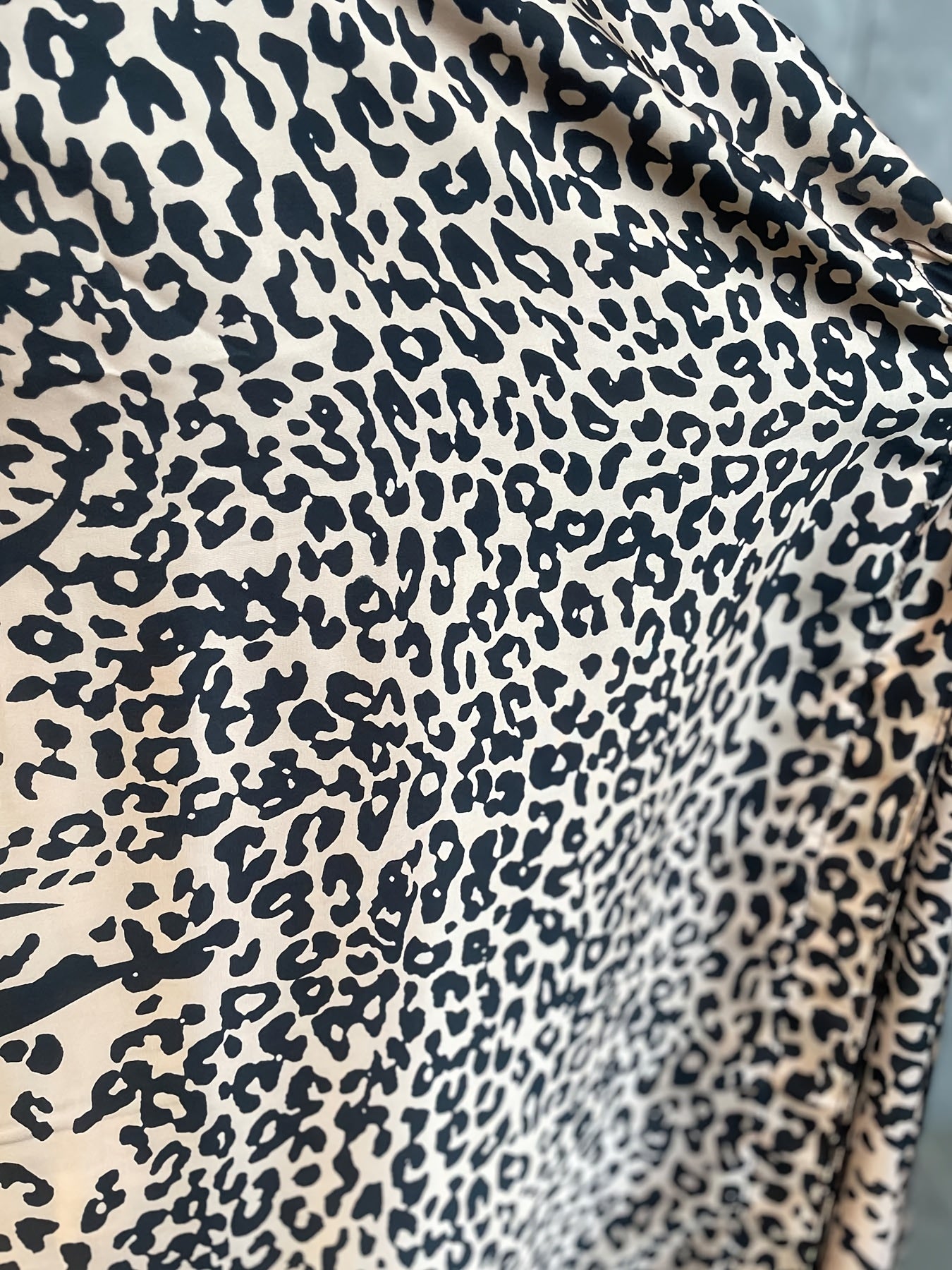 Plus o'lchamli maxi kaftan kiyi bilan leopard bosma yozgi plyaj kiyimlari