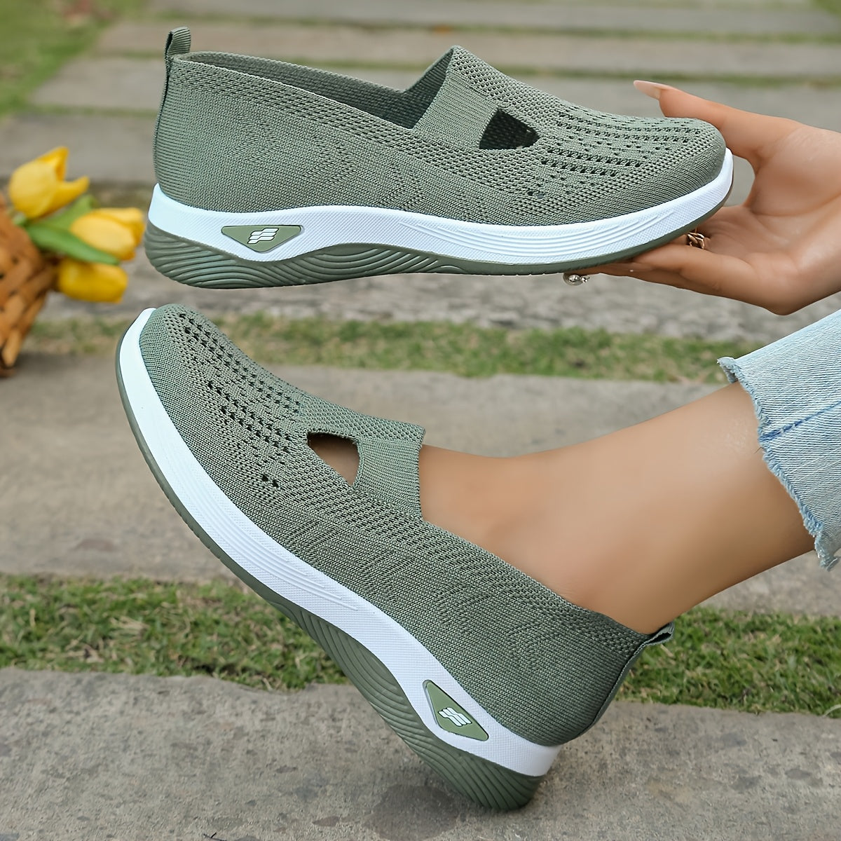 Women's Mesh Slip-On Sneakers Lightweight Cushioned Casual Walking Shoes