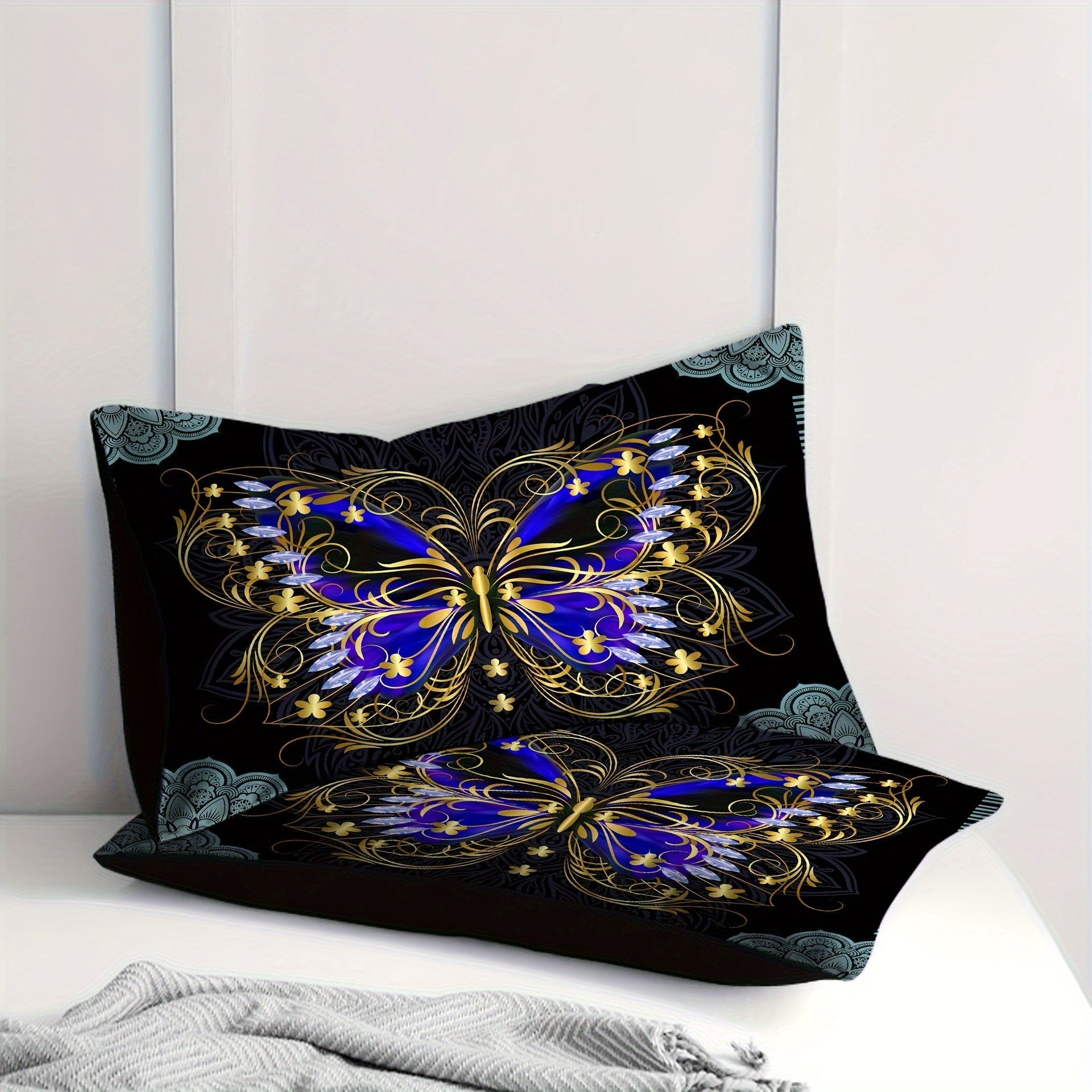 Set of 2 Butterfly Patterned Pillowcases, Soft Breathable Fabric, Bedroom Decor