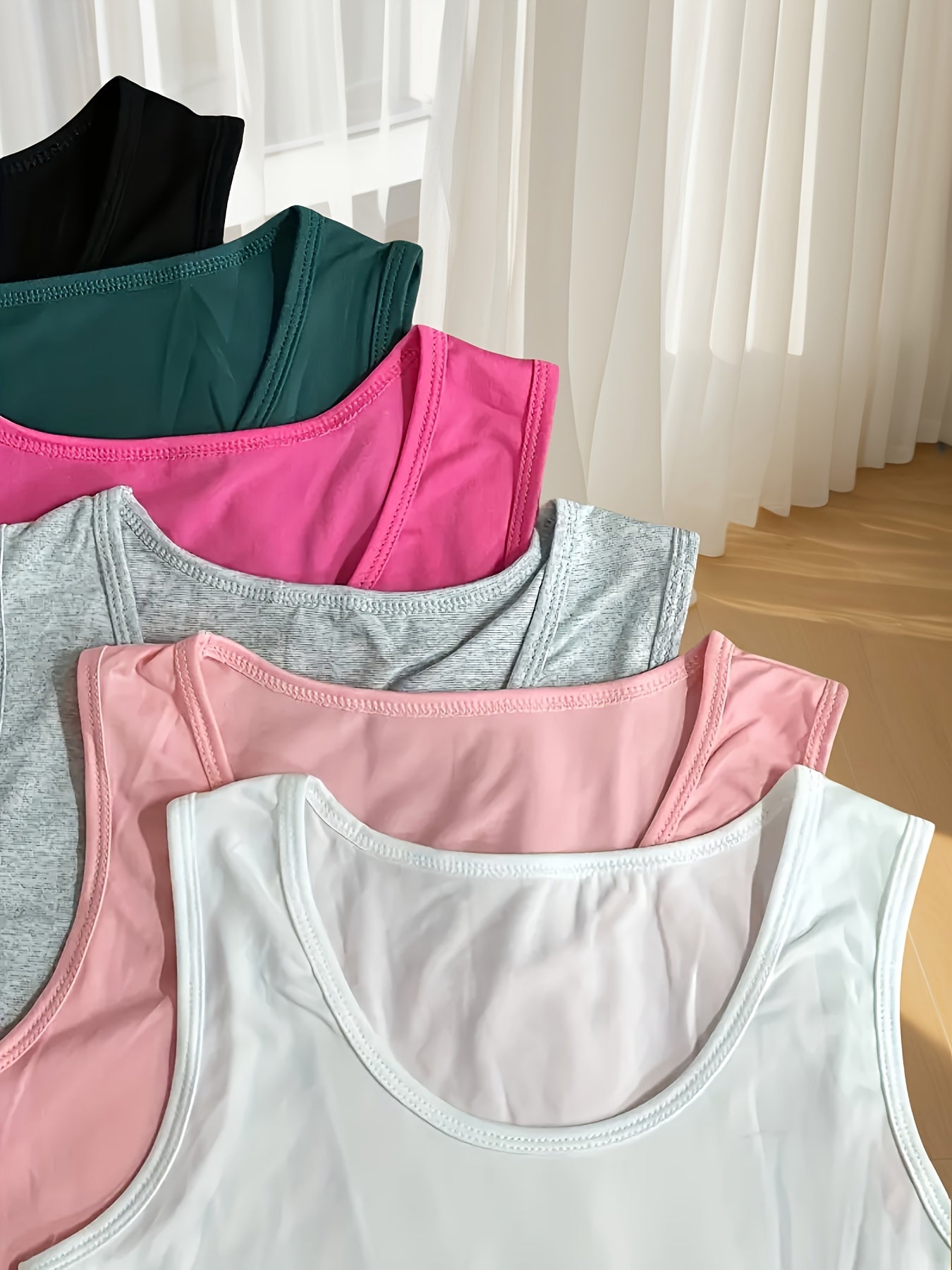 Ayollar uchun katta o'lcham paxta bo'yinbog'li tanklar, yozgi asosiy to'plam