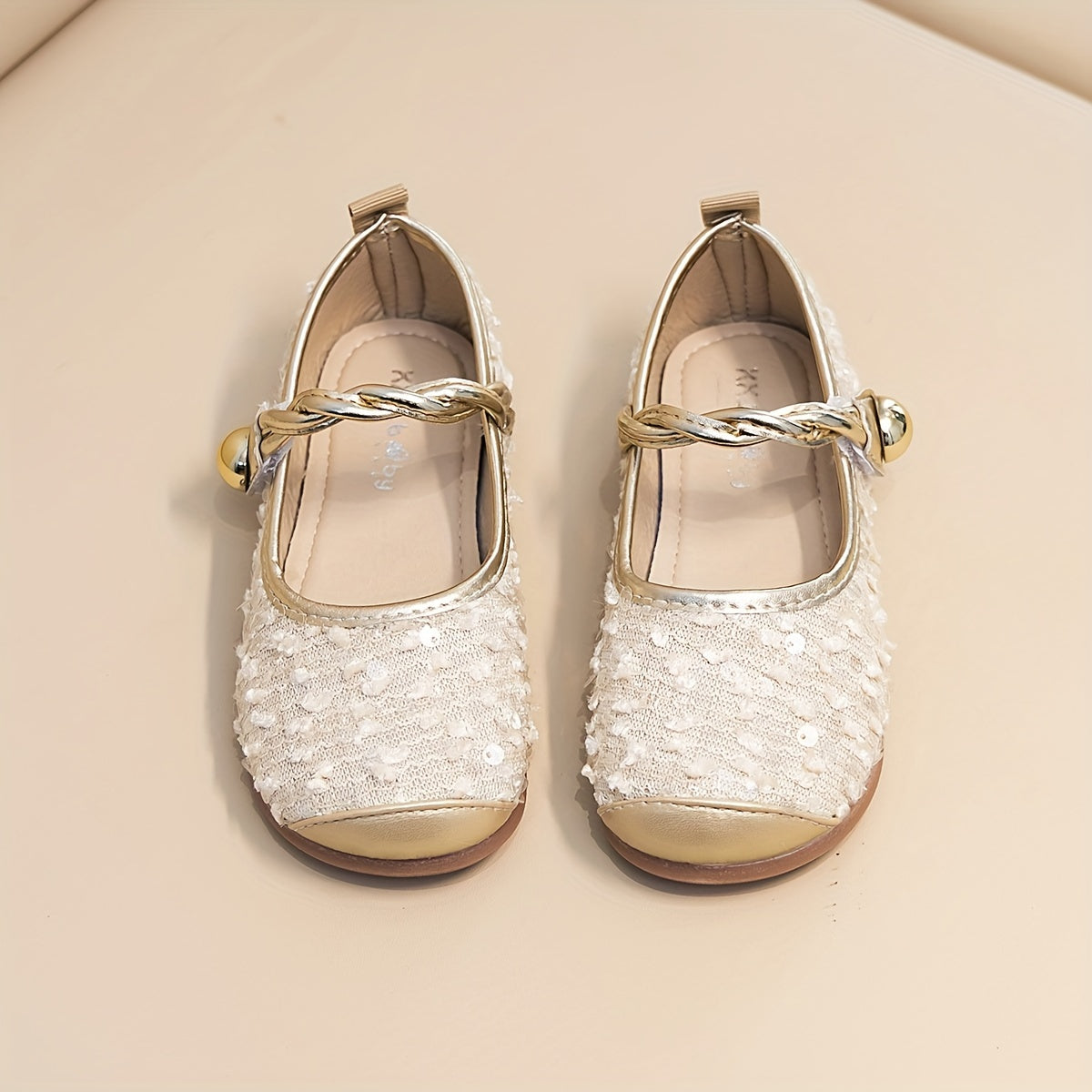 2024 Bahor/Yoz Frantsuz Payetli Qizlar Prenses Poyabzallari - Janubiy Koreya uslubidagi Mary Jane poyabzallari yumshoq PU taglik bilan. 14 yoshgacha bo'lgan bolalar uchun moslashuvchan tasma yopilishi.