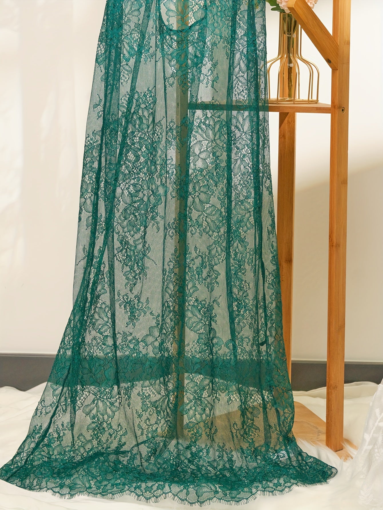 Conjunto de vestido largo maxi con recortes semitranslúcidos y vestido de noche tanga