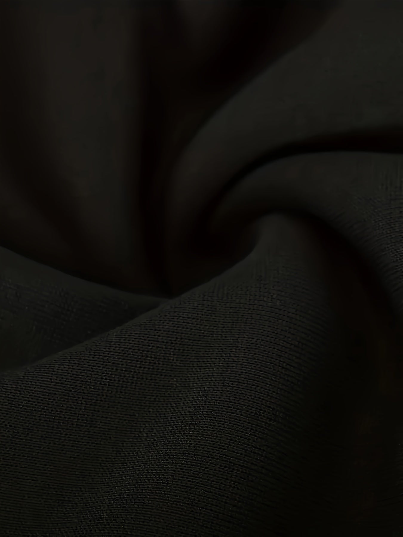 Ayollar uchun zip oldi sviter va elastik belli shimlardan iborat mustahkam ikki qismli to'plam.