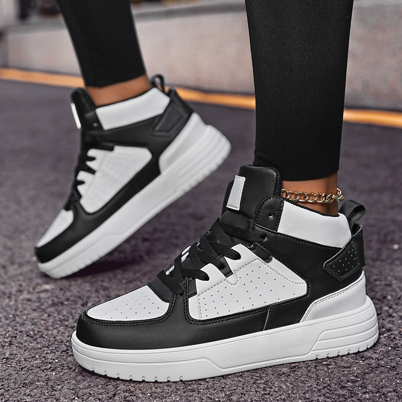 Women’s Casual High-Top Sneakers Breathable Lace-Up Sports Shoes