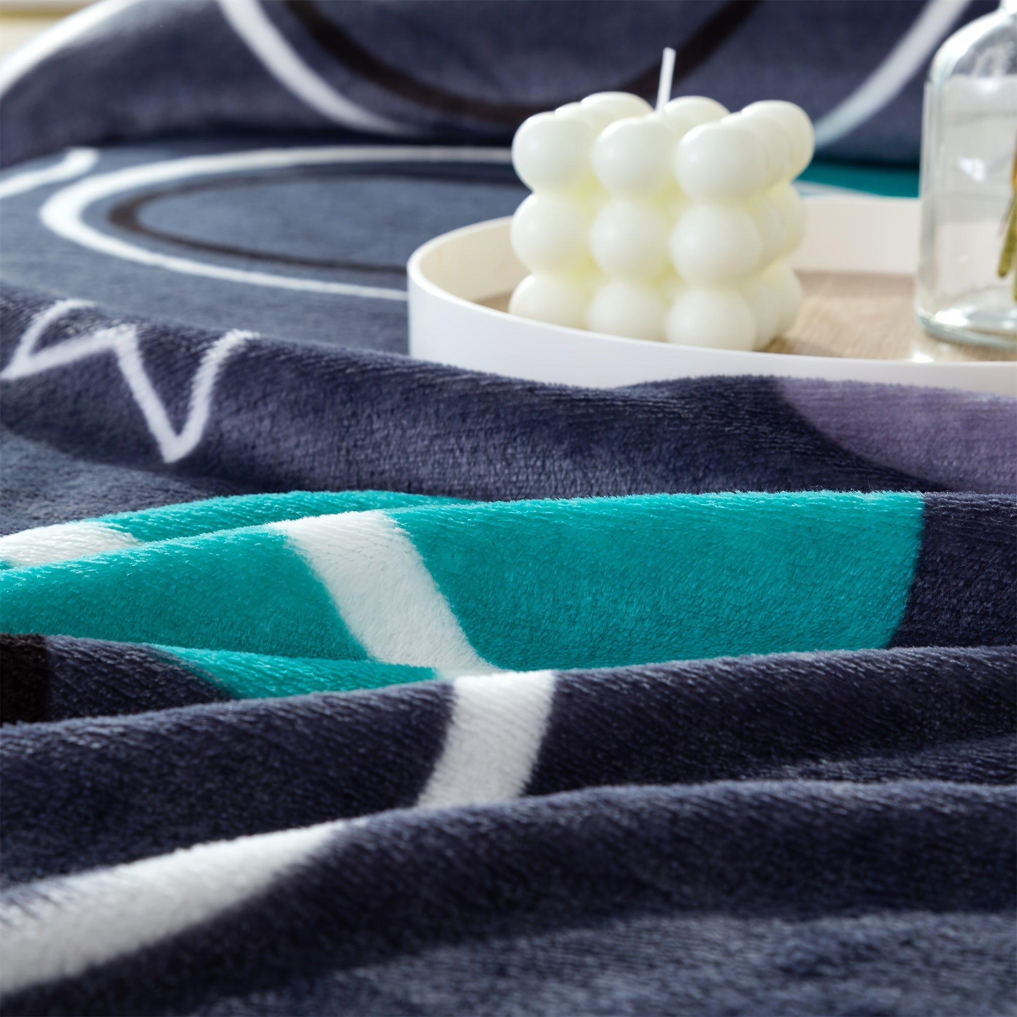 Мягкое фланелевое плед - геометрический дизайн, легко стирается в стиральной машине, уютное использование круглый год на диване, кровати, на работе или во время путешествий - идеальный подарок на любой случай