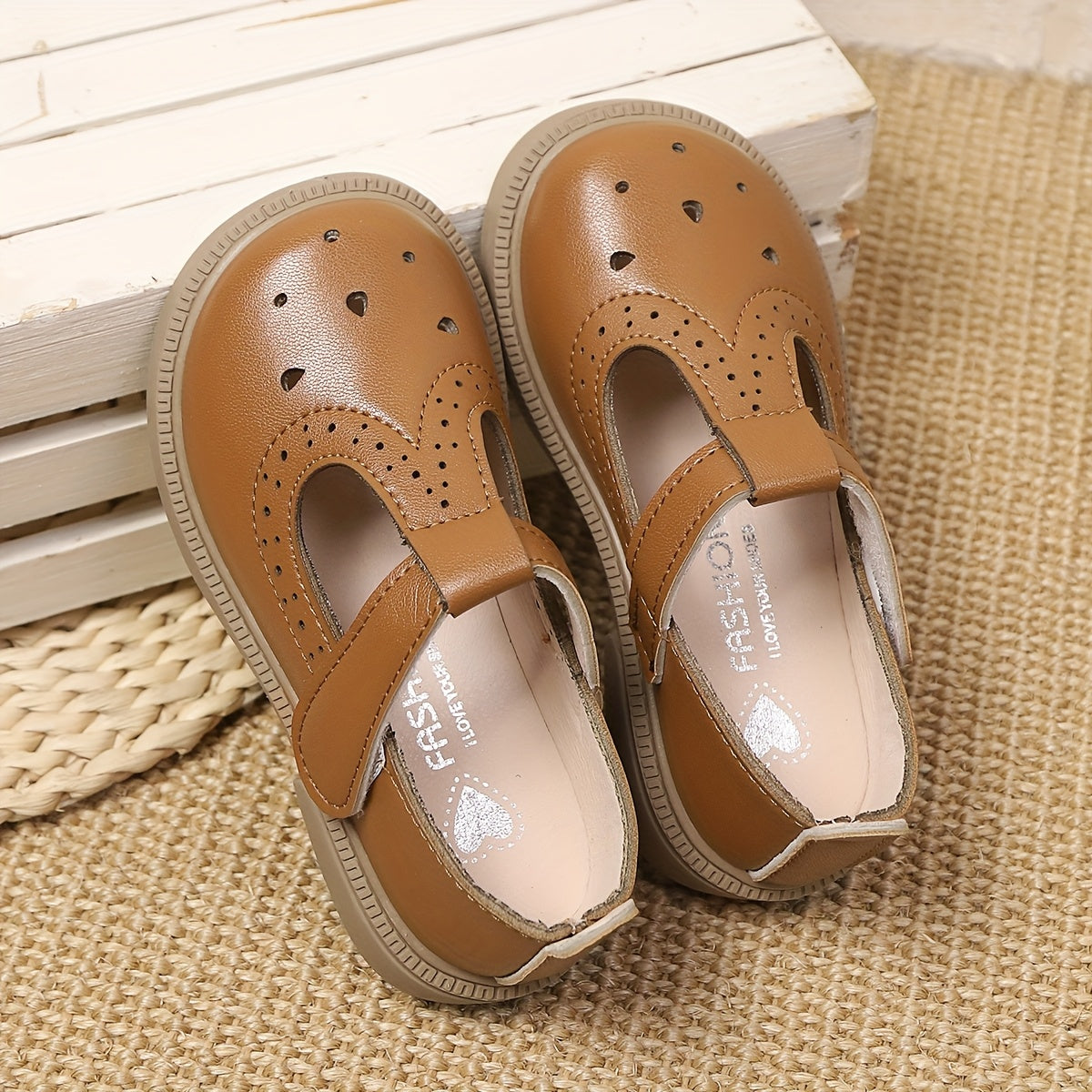 Girls Pink Mary Jane Shoes with Adjustable Fastening Breathable Cut-Out Casual Spring Summer