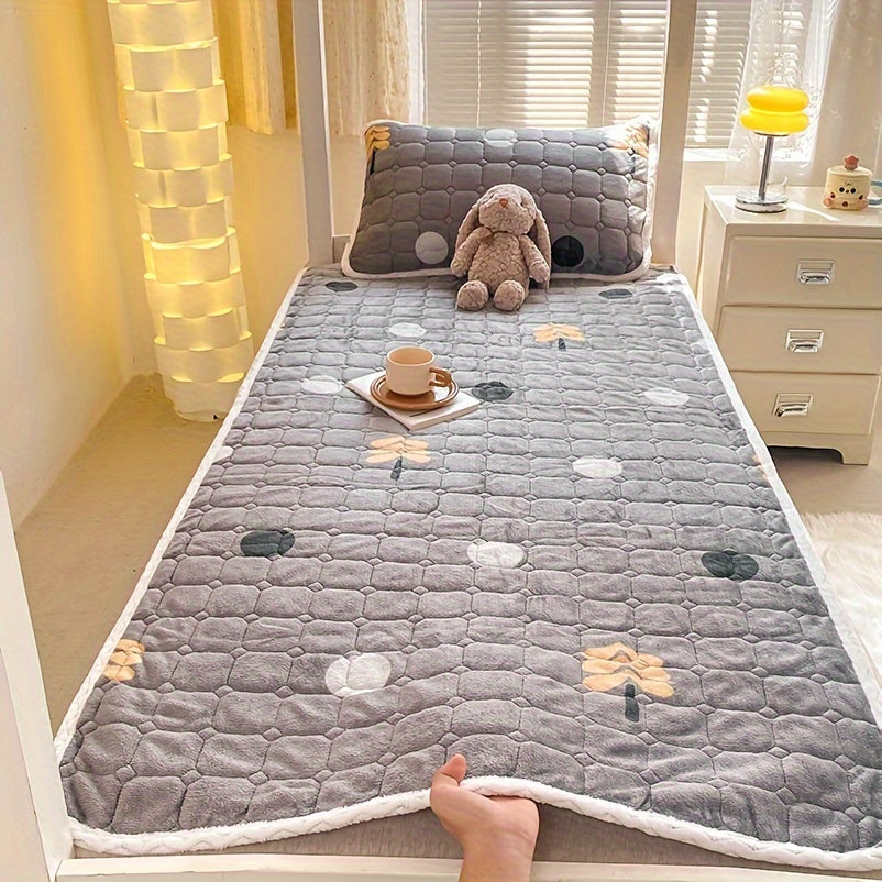 Soft Velvet Mattress Cover for Winter Warmth Twin Size